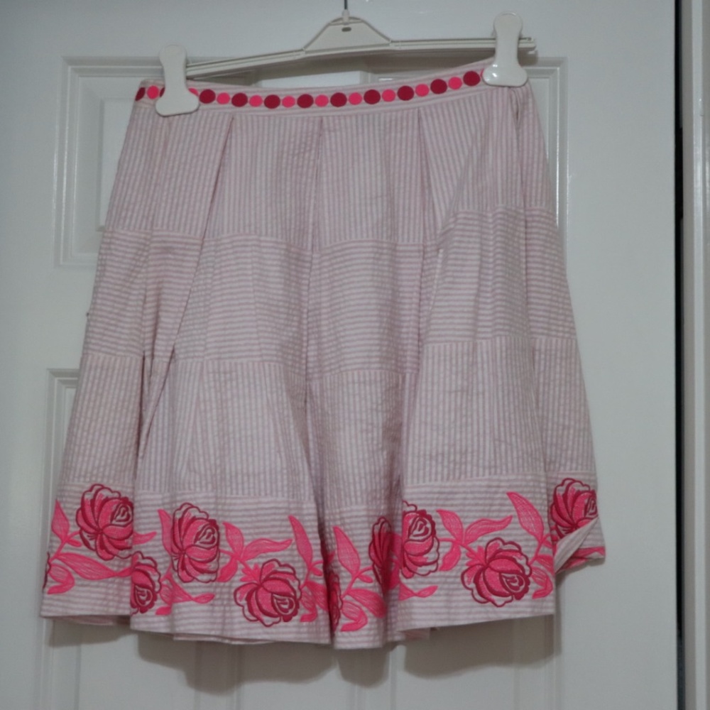 Vineyard Vines Rare Kentucky Derby skirt